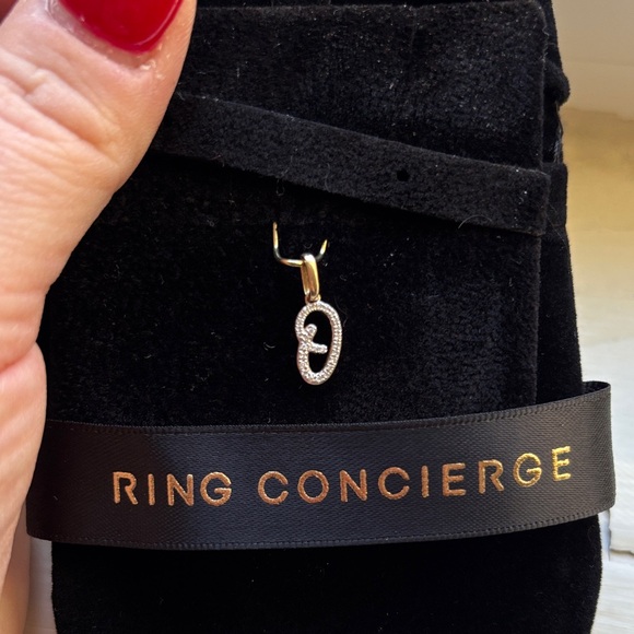 Ring Concierge Silver Initial Pendant - Picture 4 of 4